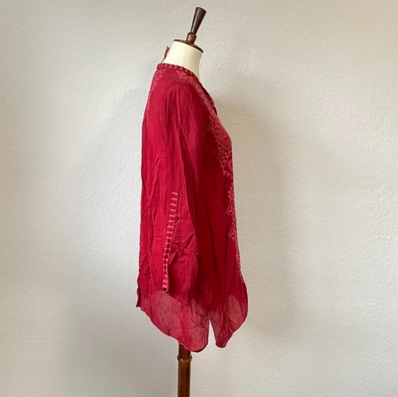 Johnny was RONA TUNIC - Picture 3 of 6